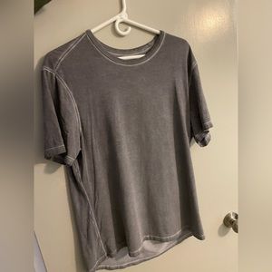 Lulu lemon t shirt